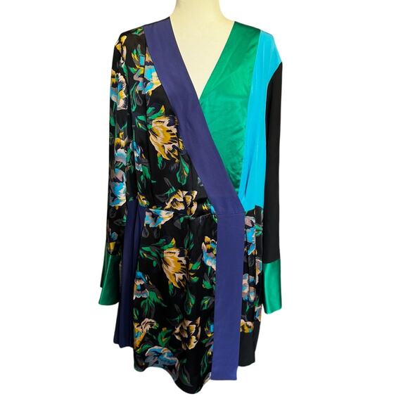 DVF Diane von Furstenberg Silk Crossover Statement Dress NWT (L) - Picture 1 of 6